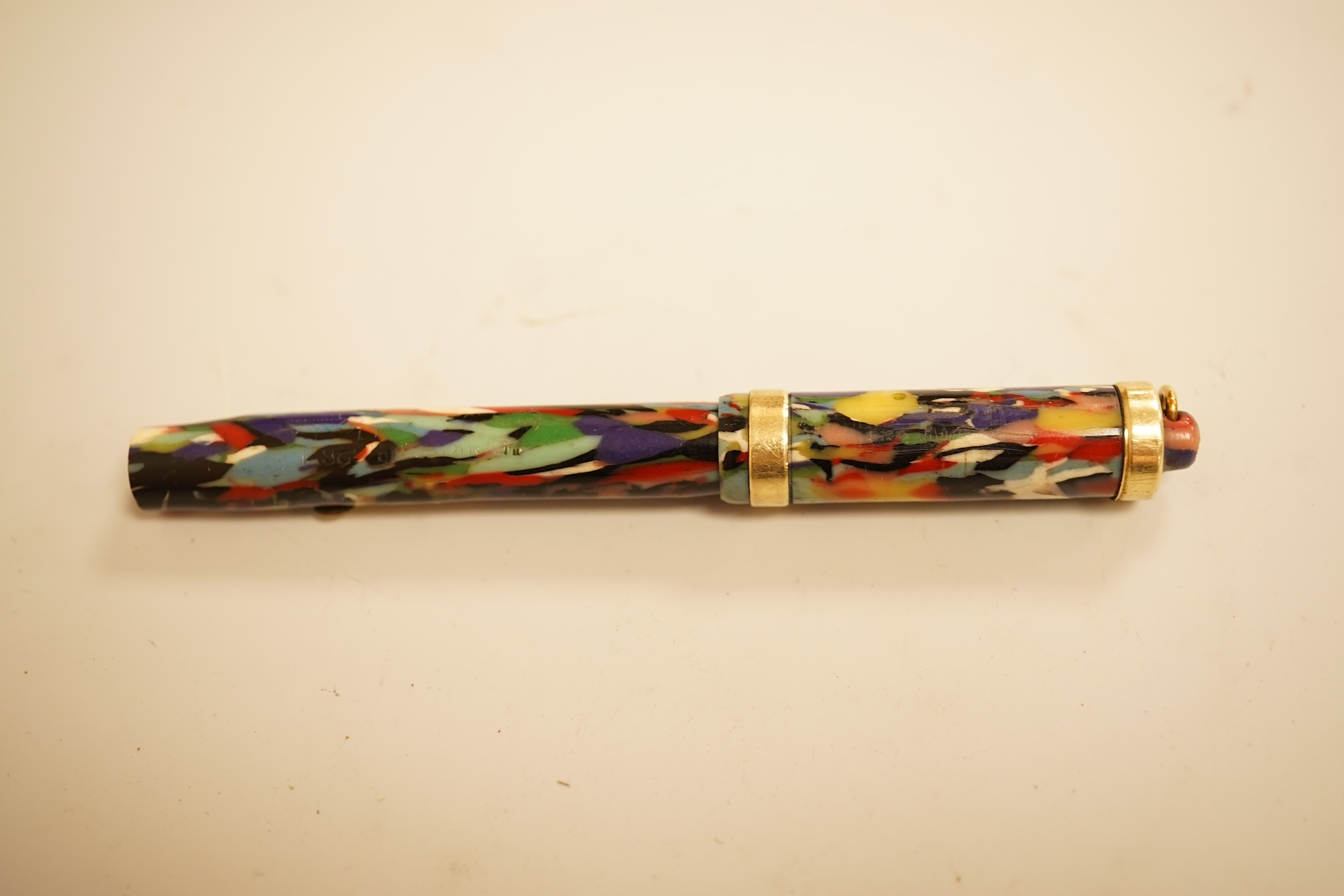 A Conway Stewart Dinkie No. 526 fountain pen, 9cm long